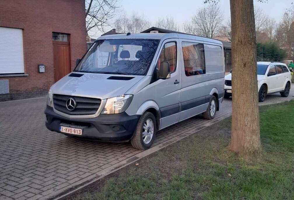 Mercedes-Benz 319 CDI (BlueTec) 906.131 7G-TRONIC Plus