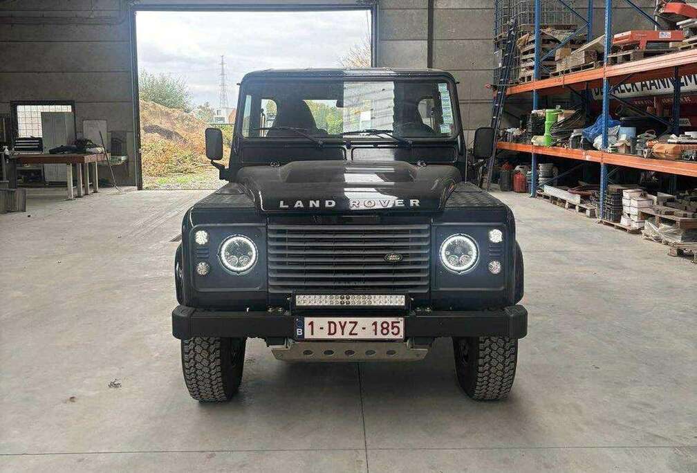Land Rover Defender 90 Station Wagon S