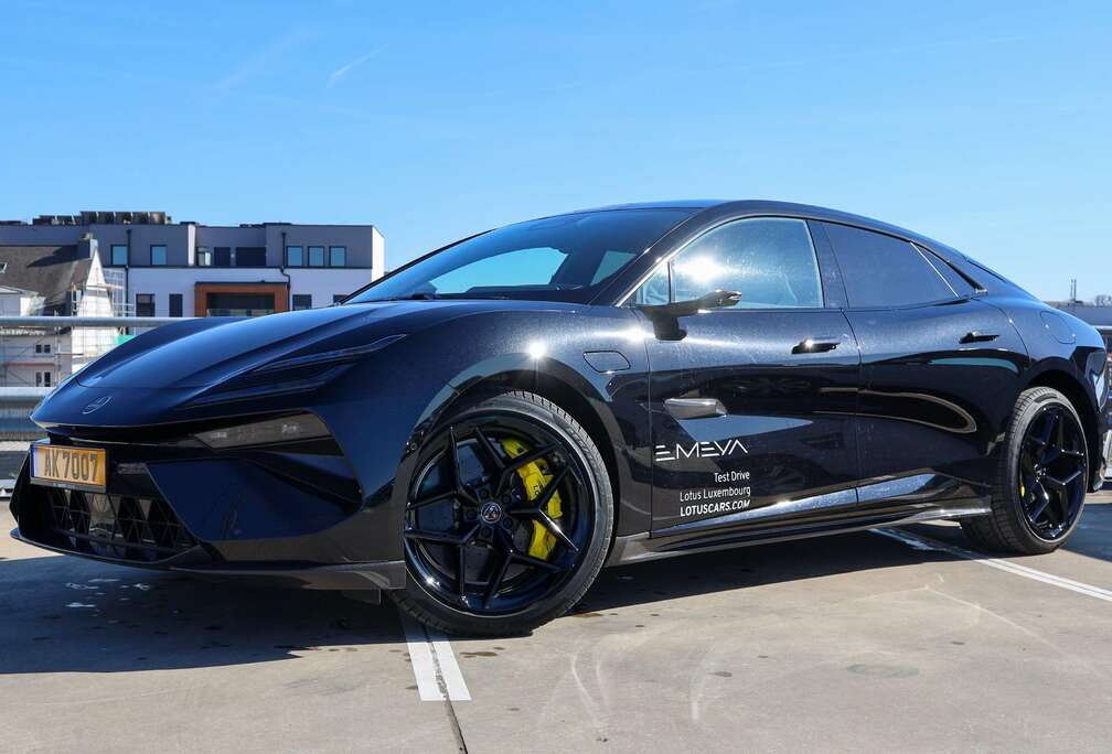 Lotus Emeya R
