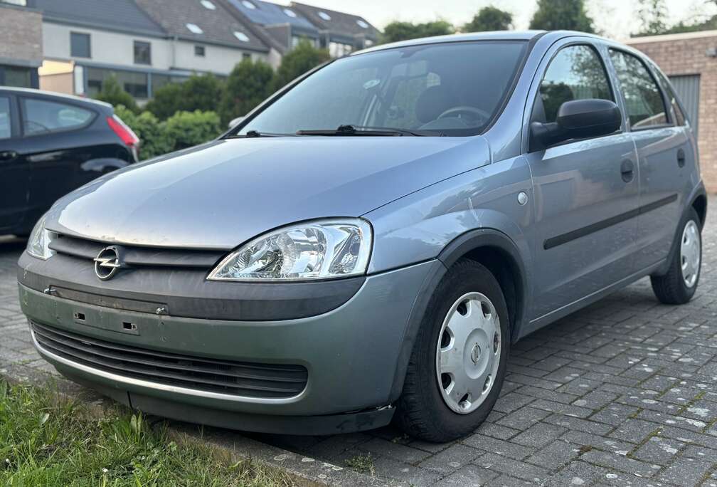 Opel 1.2i XE Prete A Immatriculée