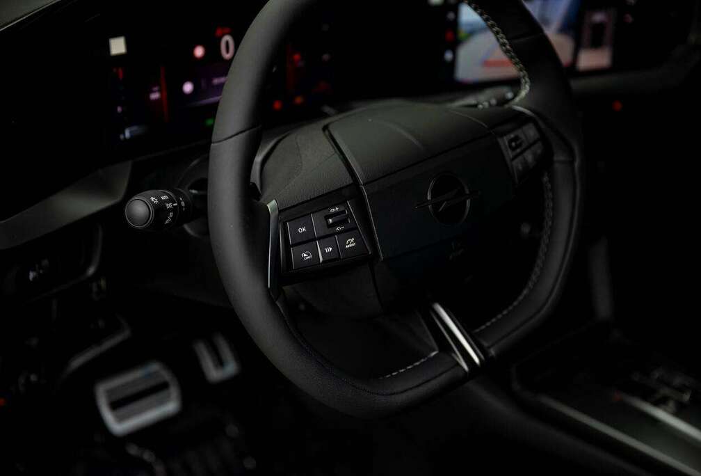 Opel GS  MHEV 136 PK  Camera  Navi  Adapt. Cruis...
