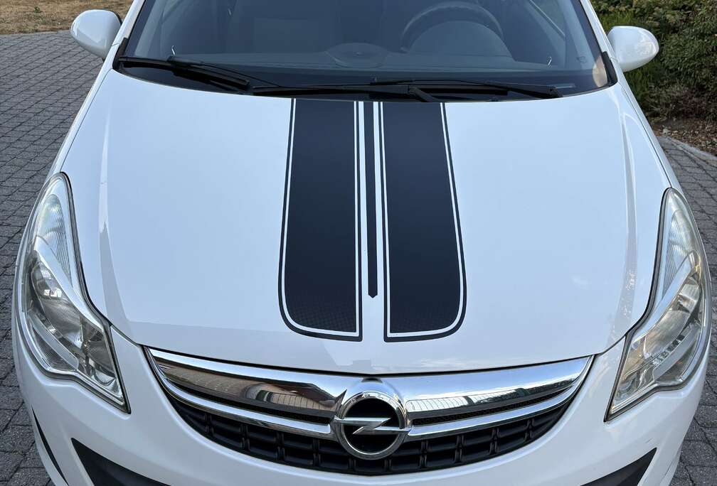 Opel Color Stripes