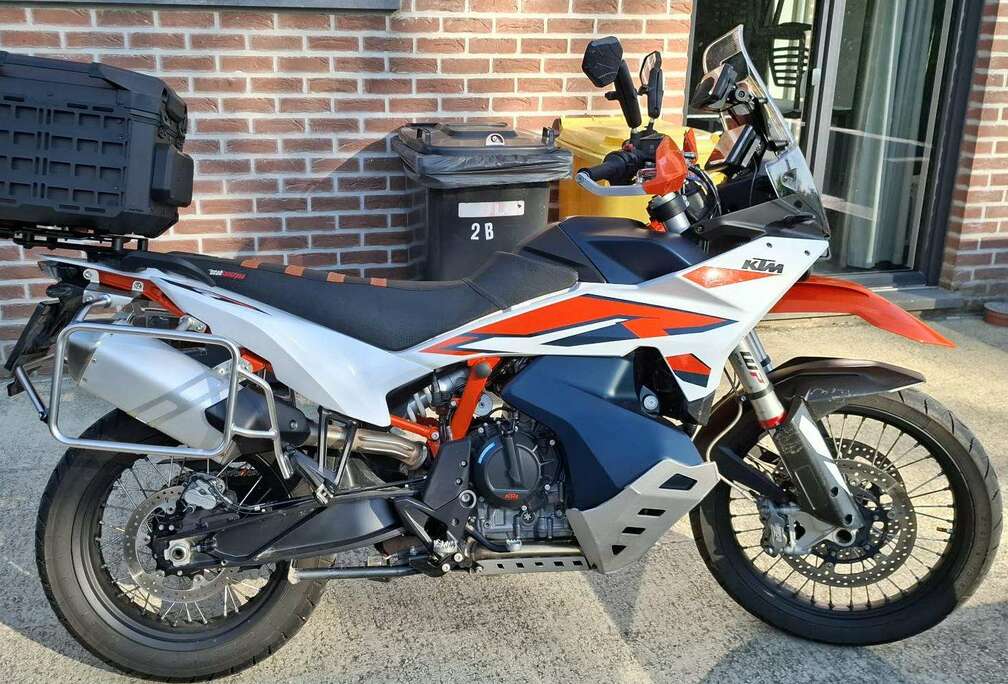 Adventure R