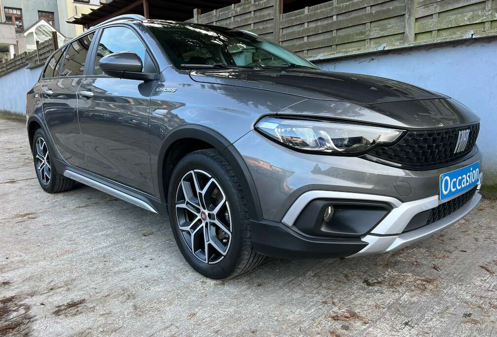 Fiat Tipo SW Cross Sport  1.0 T (Appel CarPlay)