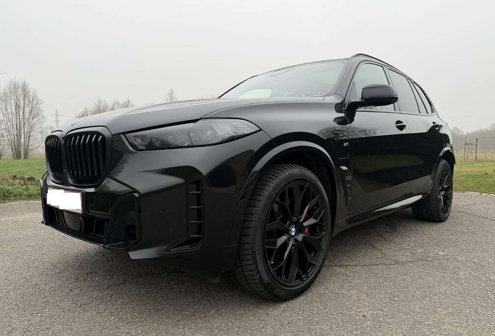 BMW X5 PHEV 3.0AS xDrive50e Compleet voll M pack,Soft close, pano, laser, massage zetels kristal, zetelventilatie.