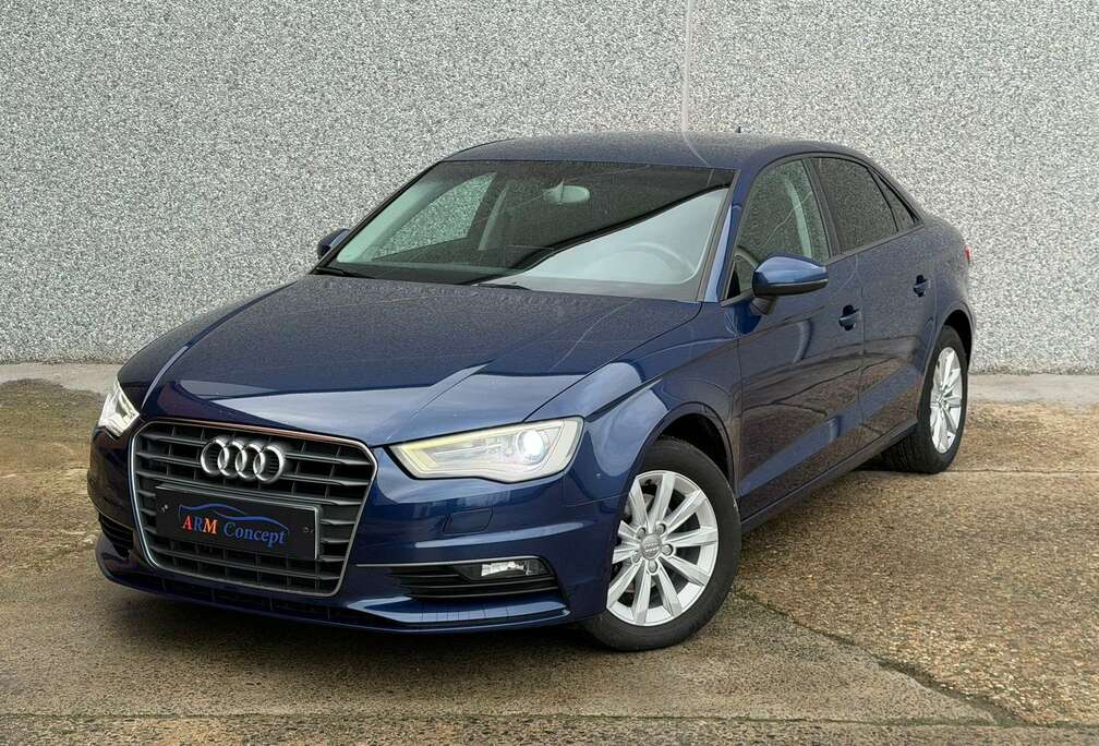 Audi A3 Berline 1.4 TFSI Ambition S tronic GARANTIE/LED