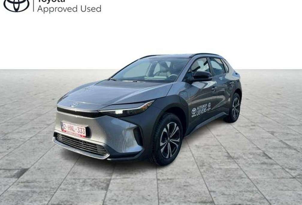 Toyota 73.1kW 2WD DYNAMIC + 7 JAAR ONDERHOUD*
