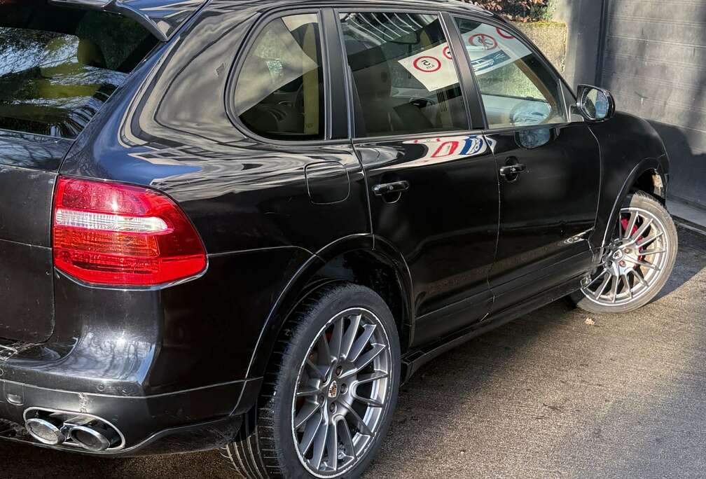 Porsche Cayenne GTS 4.8i V8 Tiptronic S
