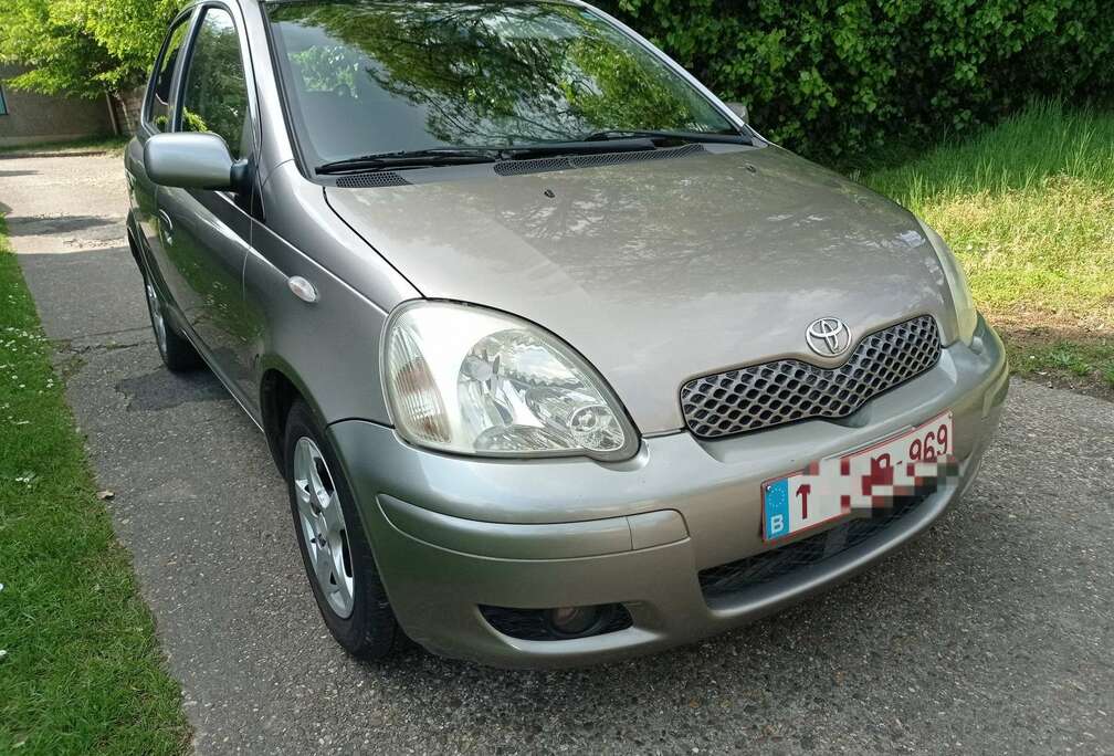 Toyota 1.0i VVT-i 16v Red Line Airco