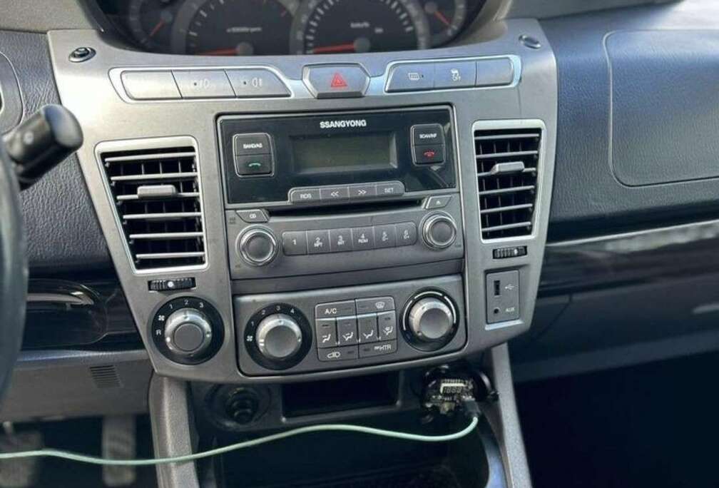 SsangYong 220 e-XDi 2WD