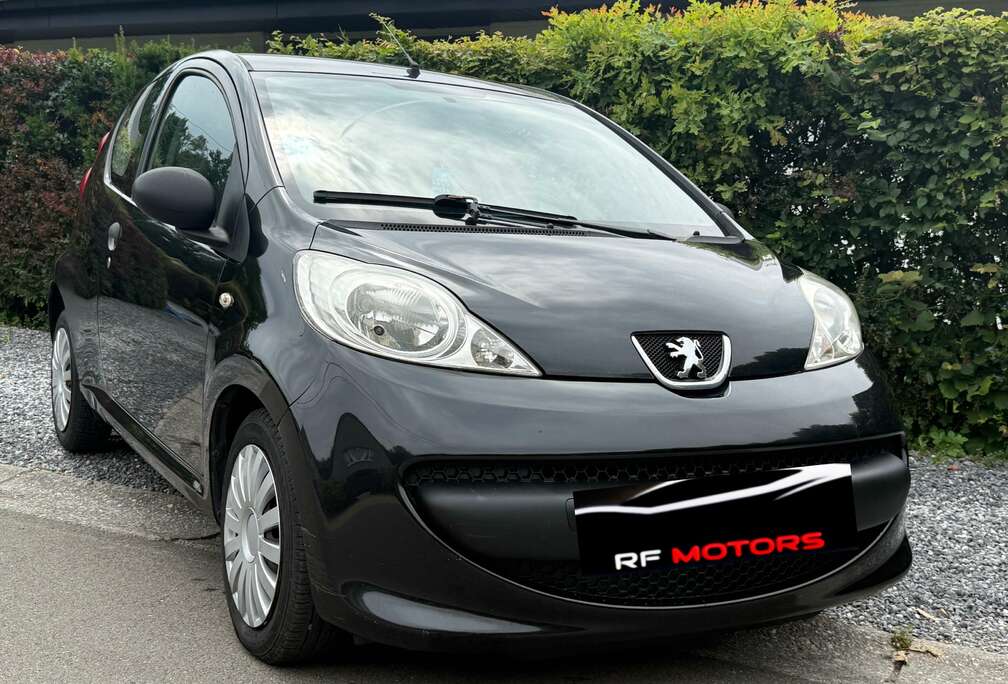 Peugeot 107 1.0i 12v Urban