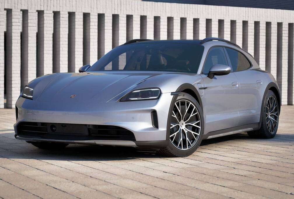Porsche 4 CT FACELIFT BATT+/PANO/AIR/MATRIX/SOFTCLOSE/ACC/BOSE