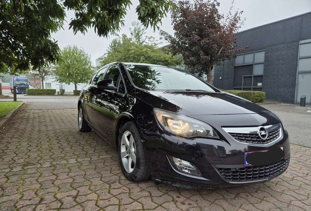 Opel 1.7 CDTI DPF Cosmo