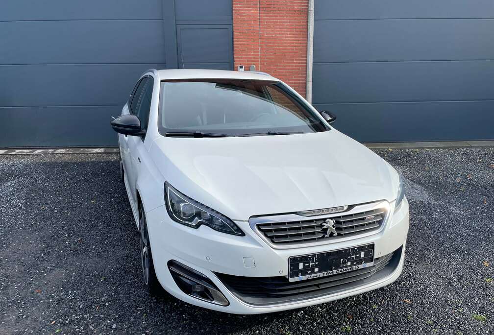 Peugeot SW 1.2 PureTech GT Line STT