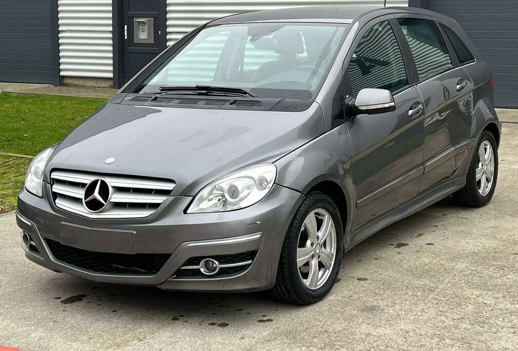 Mercedes-Benz B180 D