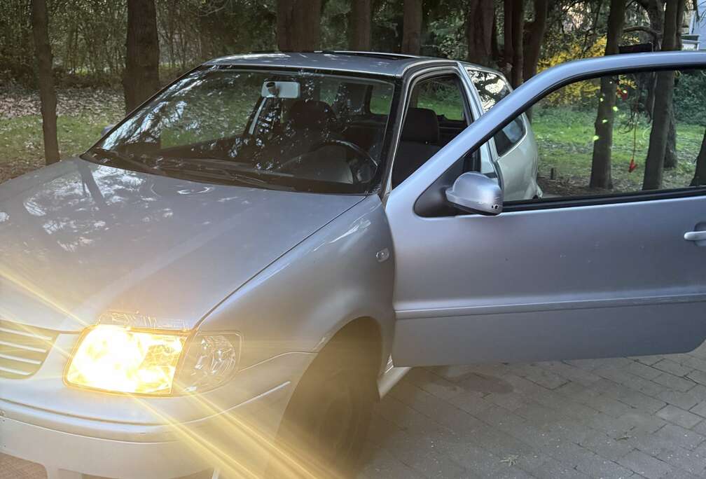 Volkswagen Vw Polo Toit Ouvrant Essence