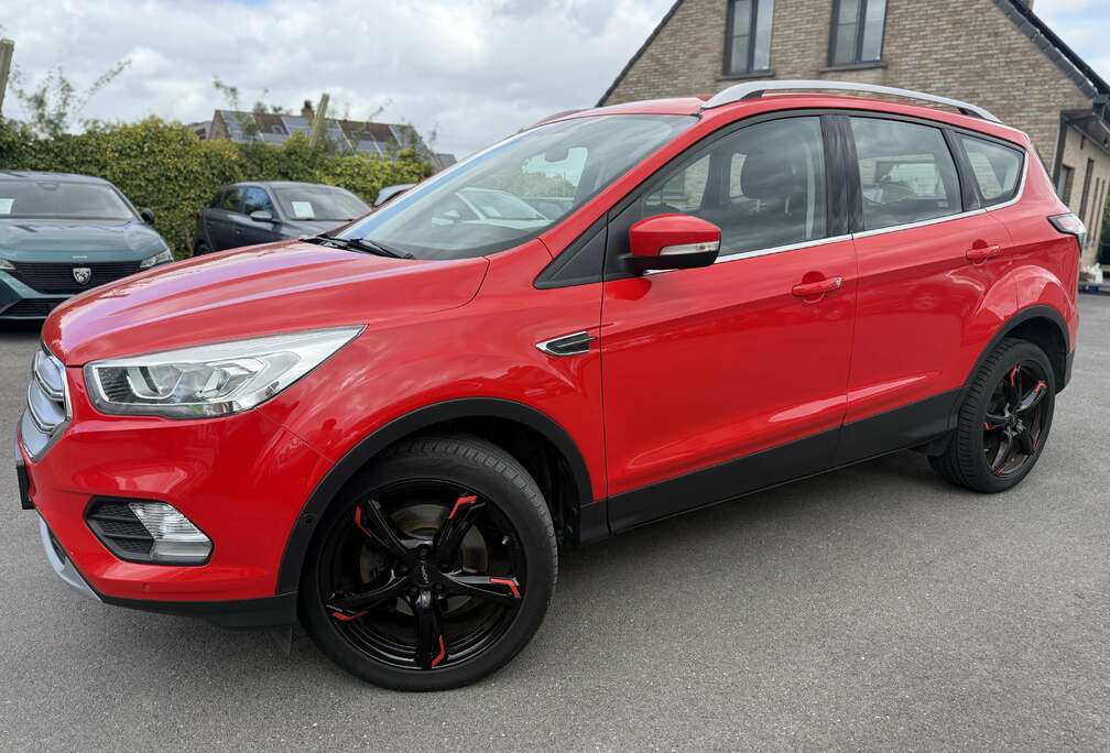 Ford Kuga 1.5 TDCi FWD / CAR-PLAY