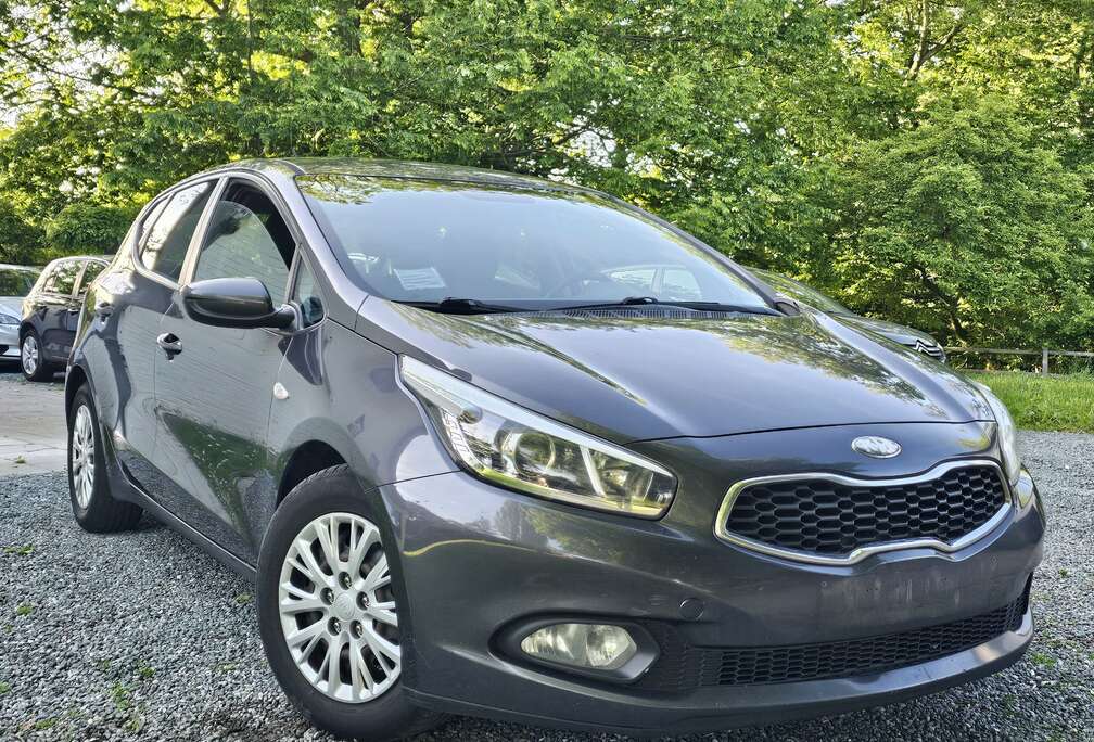 Kia 1.4i * 1 MAIN * AIRCO+CRUISE.C+BT+...* CAR PASS *