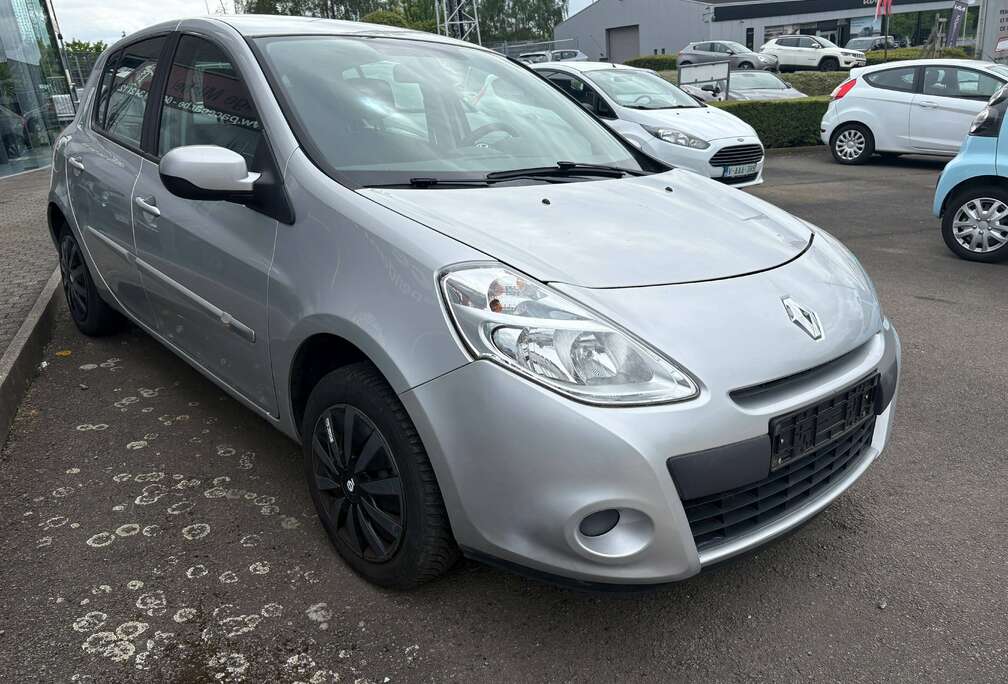 Renault Clio 1.2i Collection