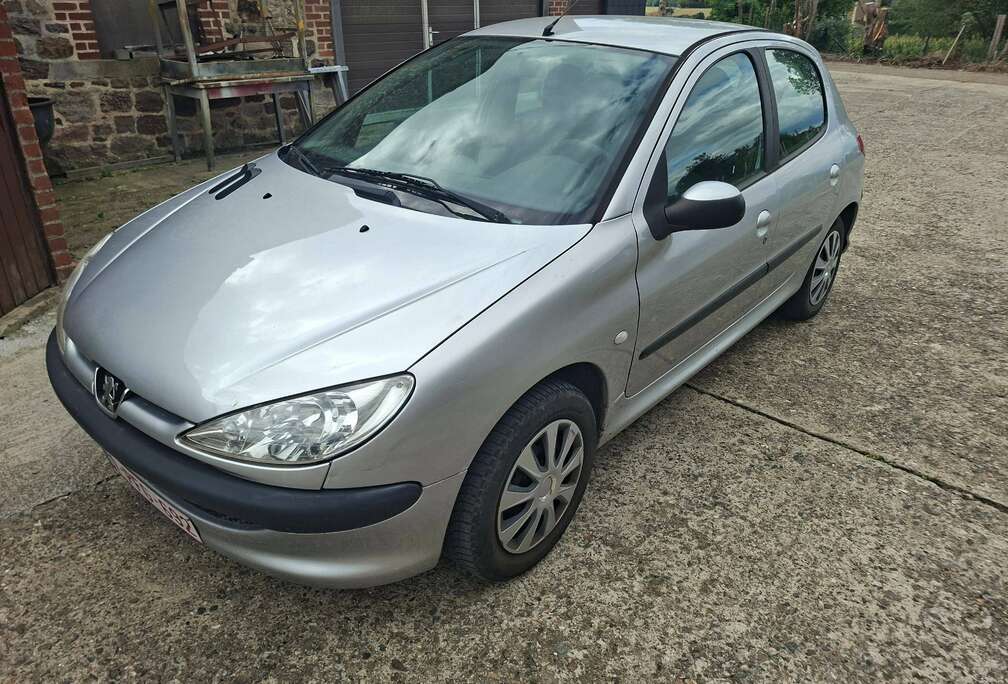 Peugeot 1.1i XR
