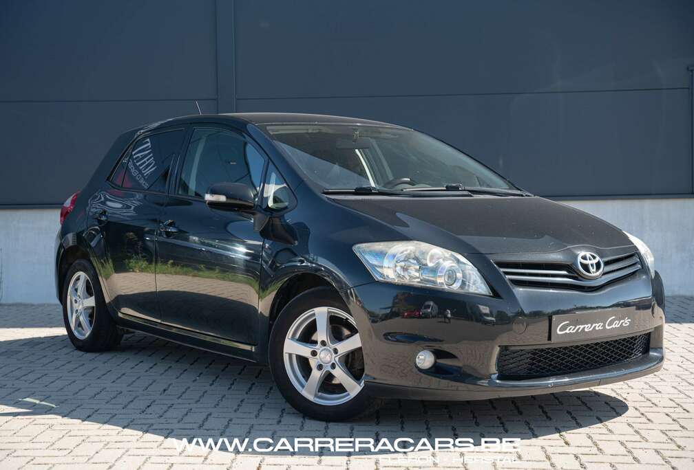 Toyota 1.4 D-4D Executive DPF*NAV*PDC*AC*FULL HISTORIQUE