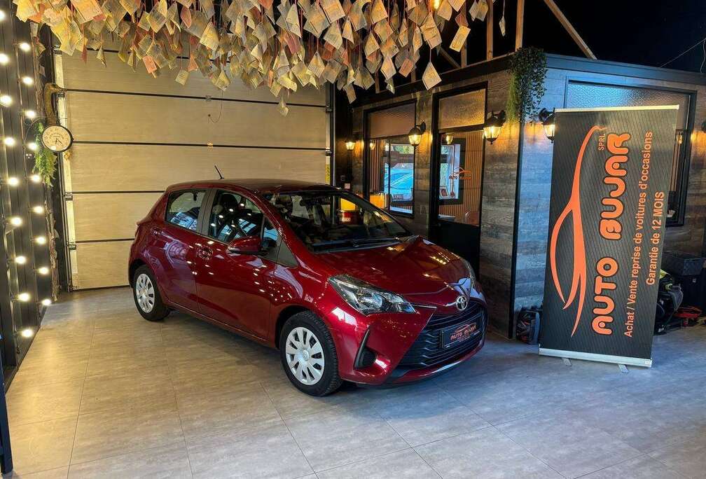 Toyota Yaris 1.5i **AIRCO / ECRAN / GARANTIE 12 MOIS**