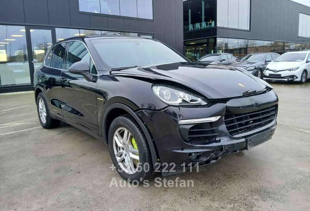 Porsche Cayenne S Hybrid Tiptronic S