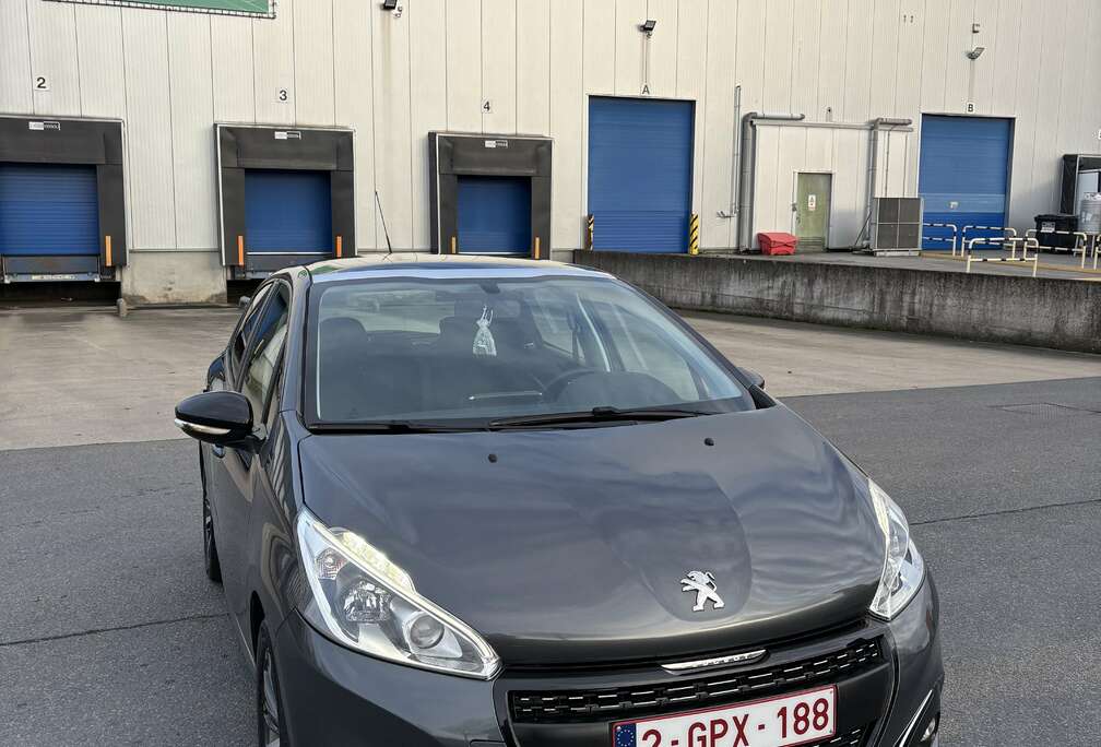 Peugeot PureTech 82 Style