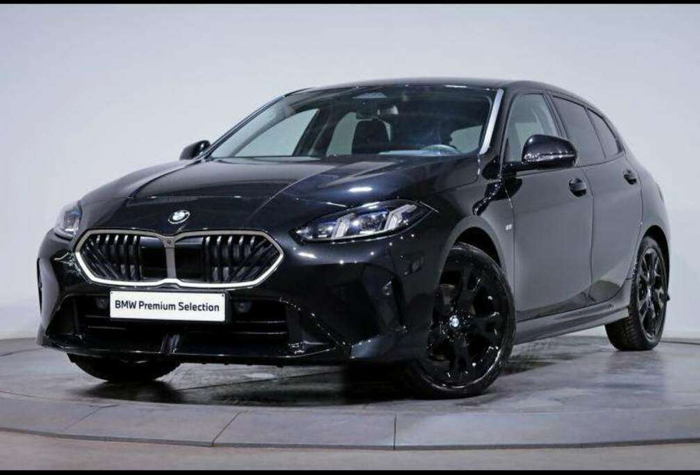 BMW Hatch M Sport Design
