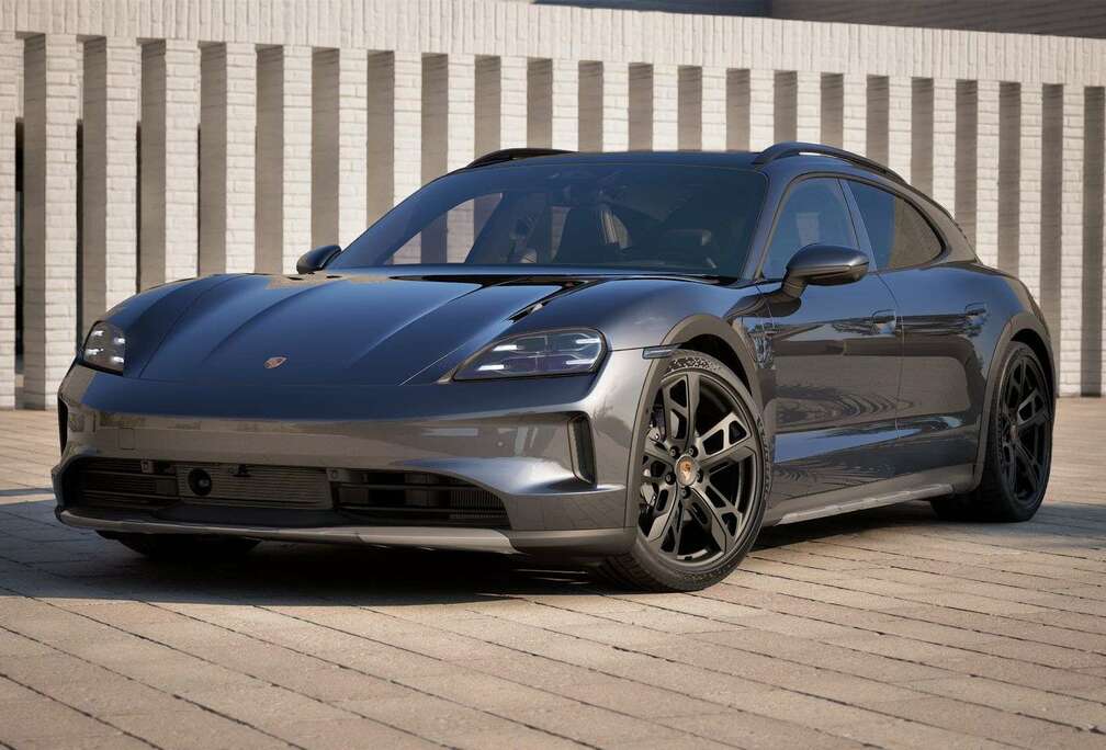 Porsche 4 CT FACELIFT BATT+/HDMATR/AIR/INNO/360/CHRO/BOSE