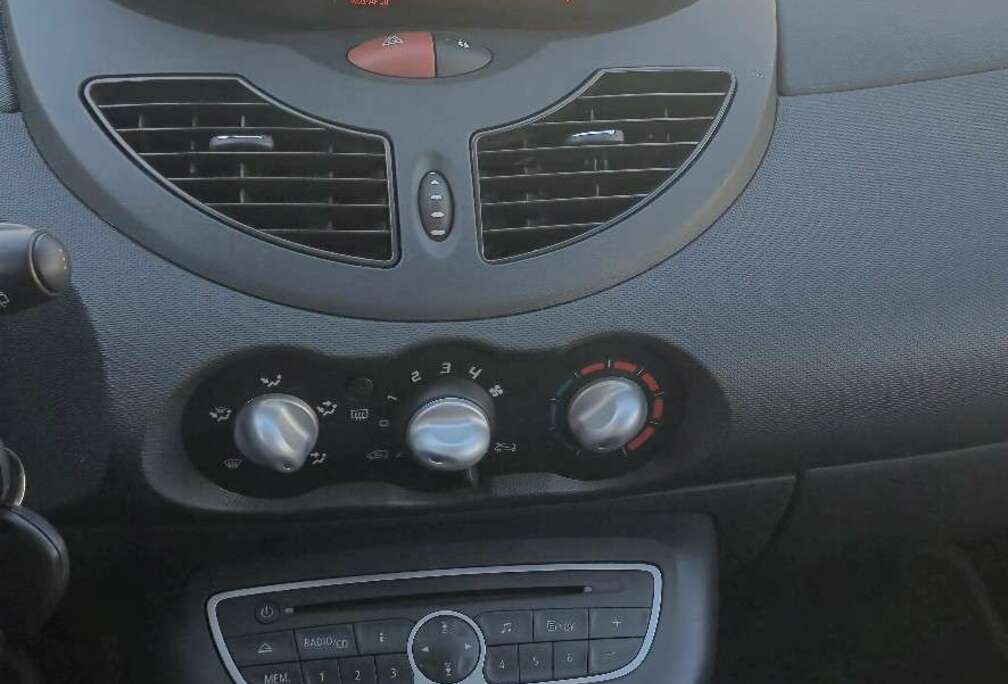 Renault 1.2i LEv Initiale