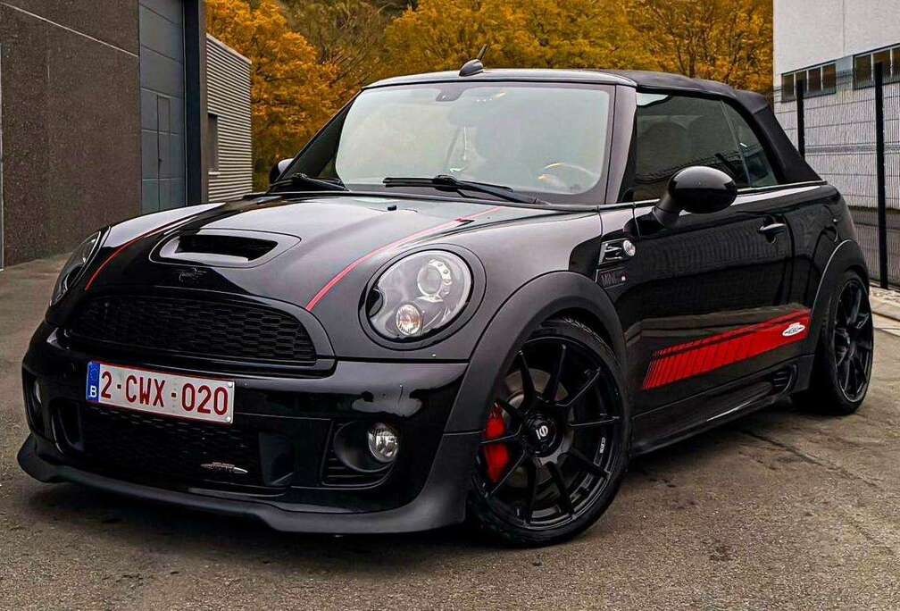 MINI Mini Cabriolet 1.6 JCW