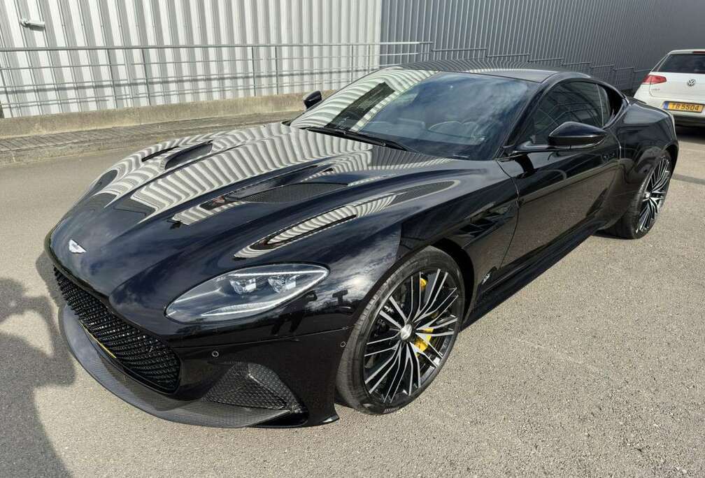 Aston Martin DBS Superleggera COUPE V12