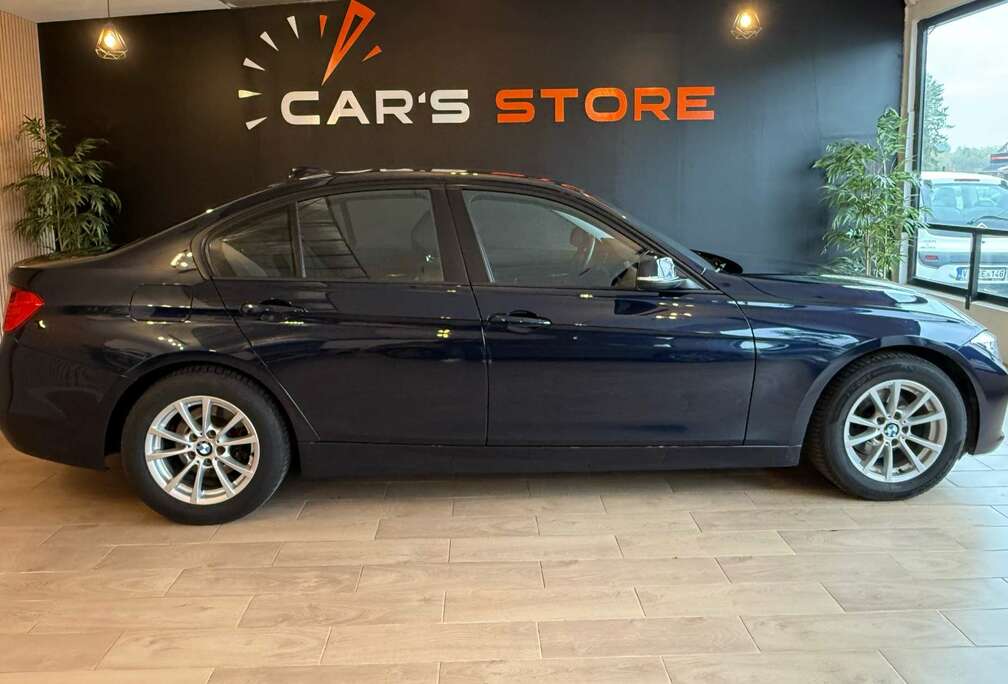 BMW 320i * Garantie 12 Mois *