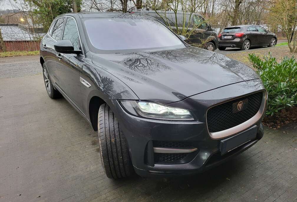 Jaguar F-Pace 30d AWD R-Sport