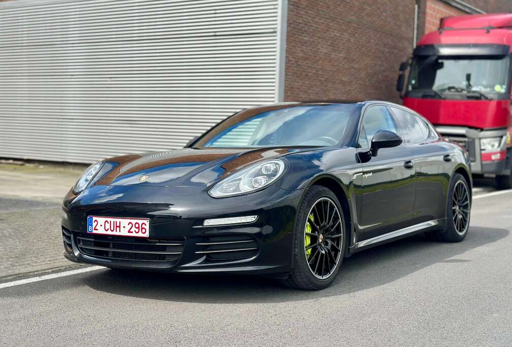 Porsche Panamera S e-Hybrid 3.0i V6 Tiptronic S