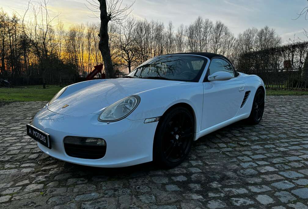 Porsche 2.7i TIPTRONIC S / MANUEEL