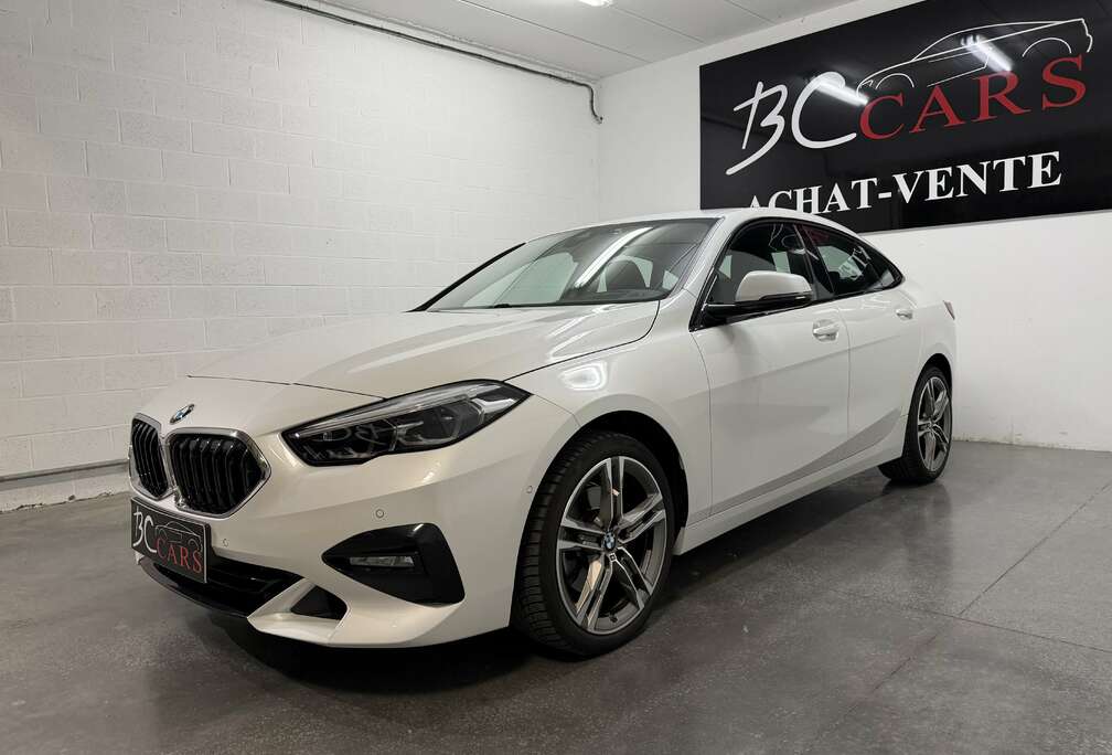 BMW 218i BOITE AUTO*GARANTIE*CUIR*GPS*CAMERA*LED*