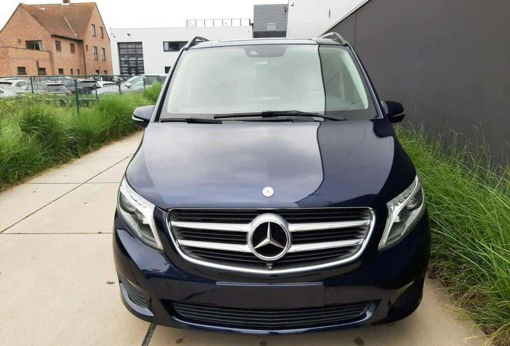 Mercedes-Benz V 220 d 4-Matic MWB Avantgarde