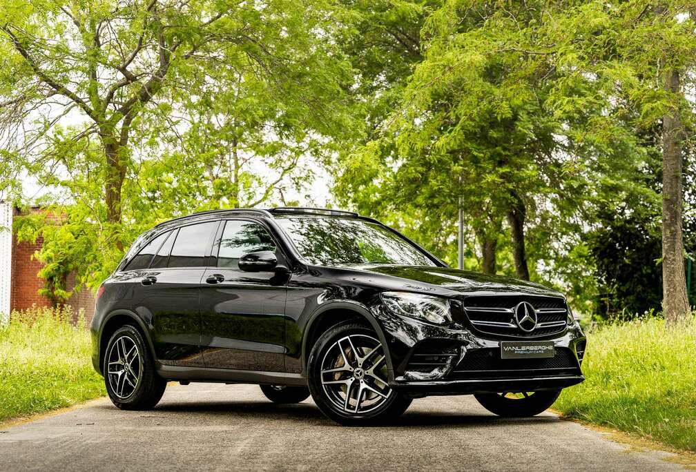 Mercedes-Benz d AMG 4-Matic * Pano * Burmester * Camera * Trekhaak * Leder *