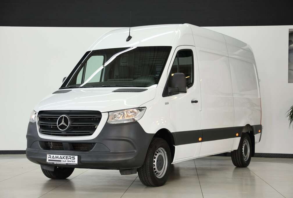Mercedes-Benz 317CDI L2H2 AUTOMAAT MBUX-10\
