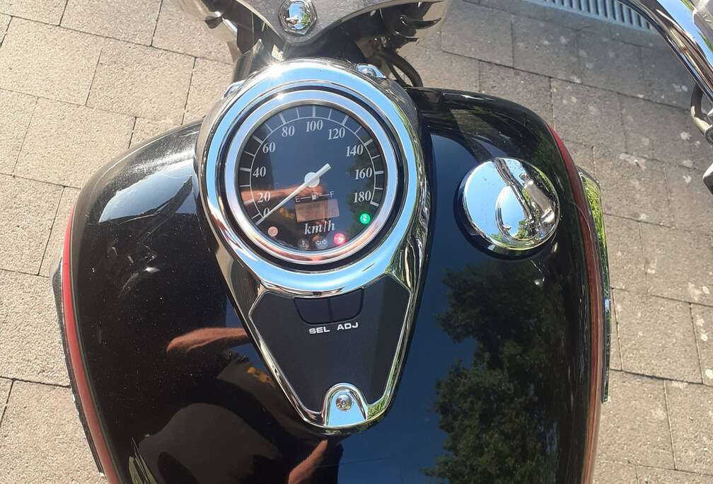 Suzuki Volusia 800