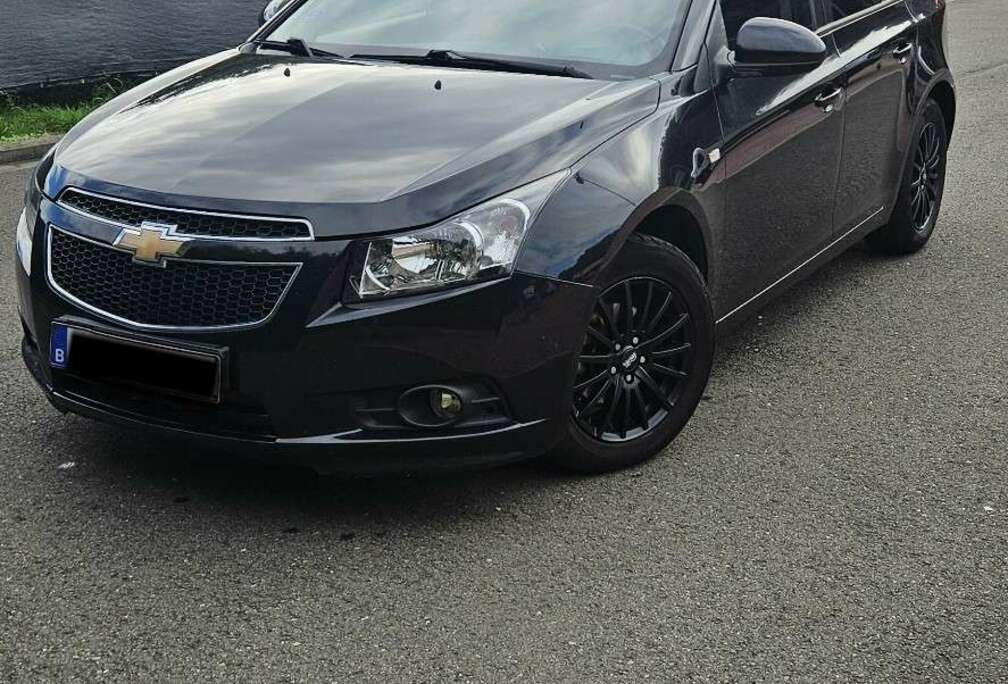Chevrolet 1.6i LT