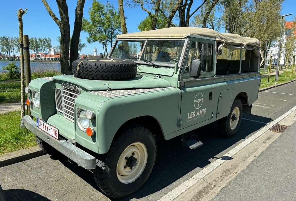 Land Rover Series III