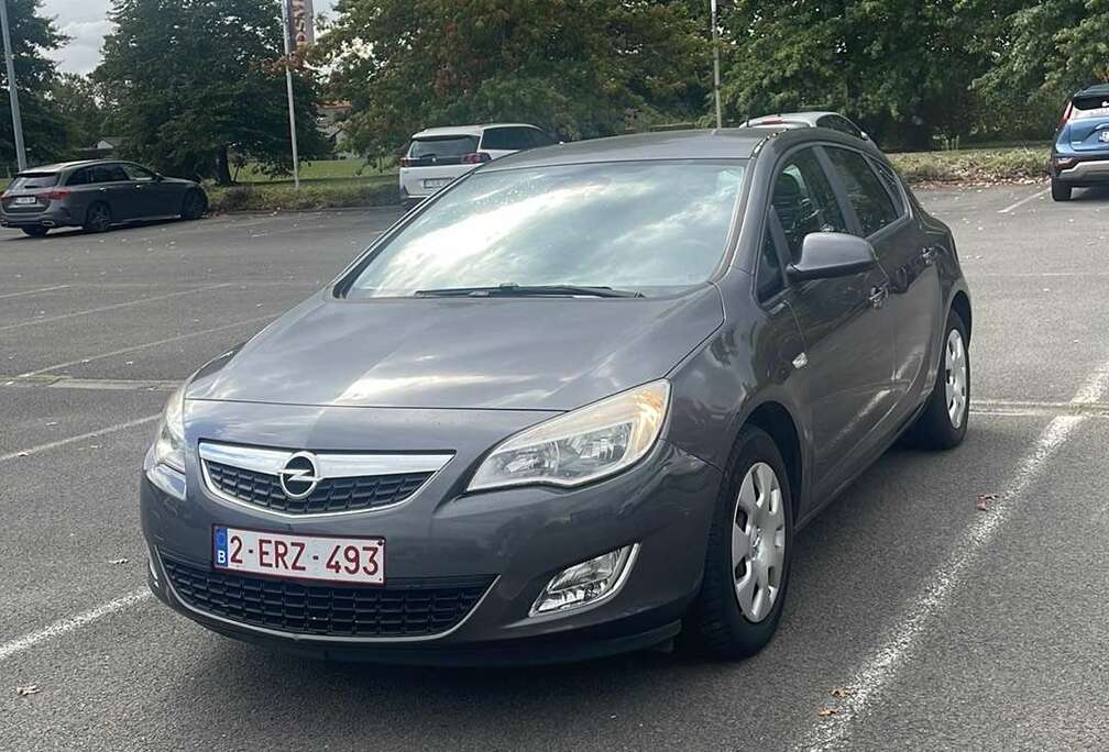 Opel 1.4 16V Innovation
