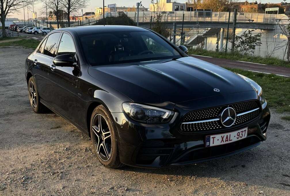Mercedes-Benz E 300 de 9G-TRONIC AMG Line