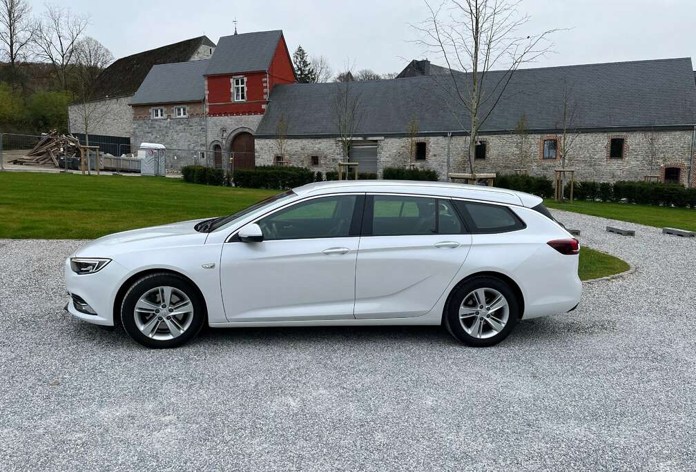 Opel Sports Tourer 1.6 D 136 ch BVA6 Innovation