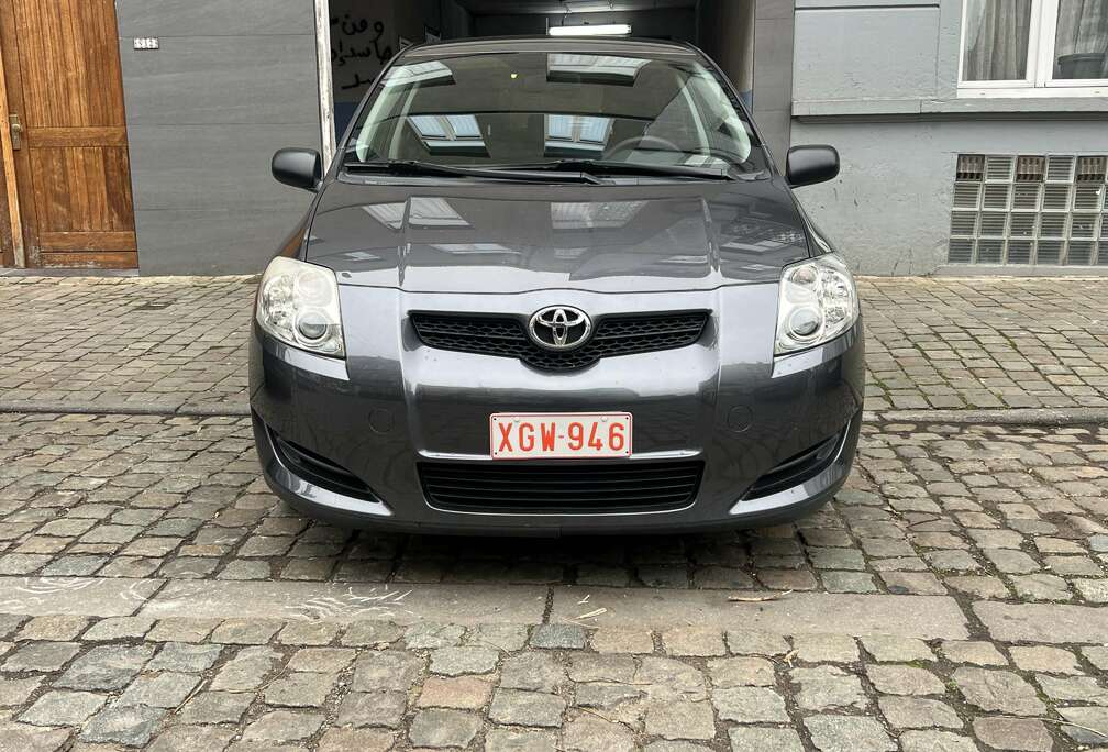Toyota Auris 1.4 D-4D Linea Luna