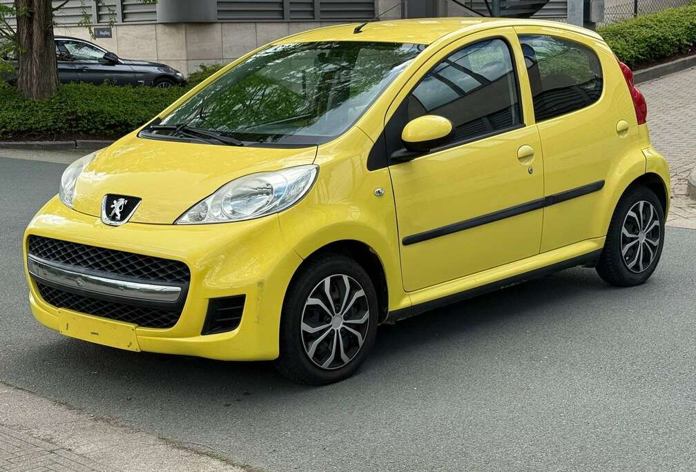 Peugeot 107 1.0i Urban Move