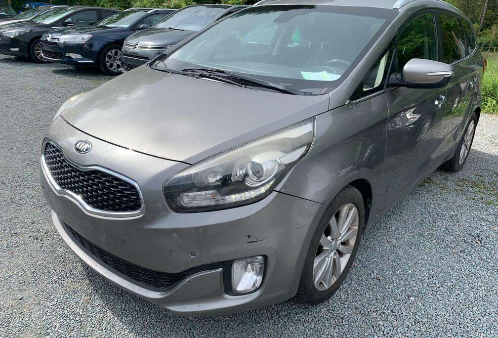 Kia Carens 1.7**bruit motor